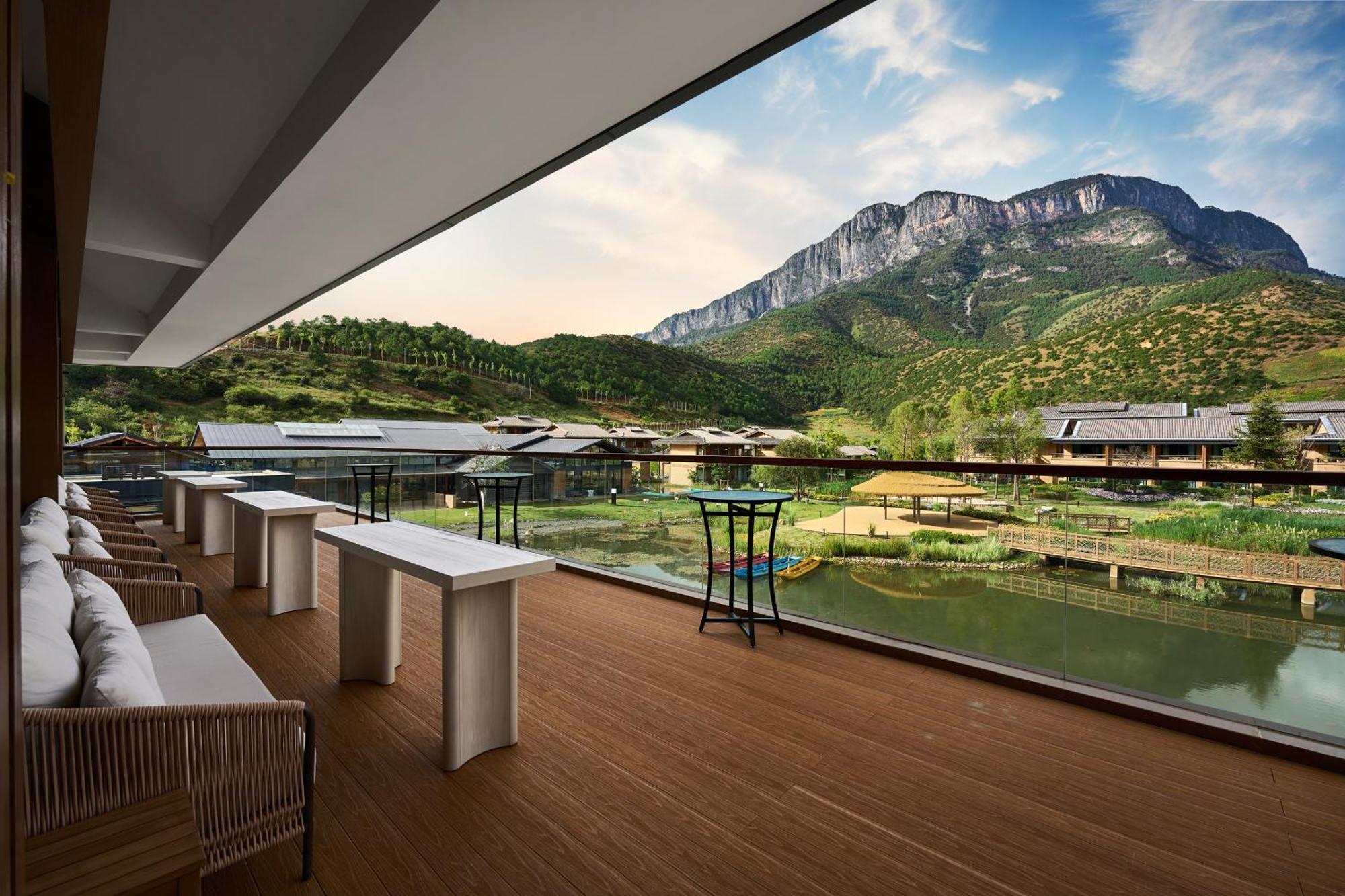 Hotel Indigo Lugu Lake By Ihg Lijiang  Eksteriør billede